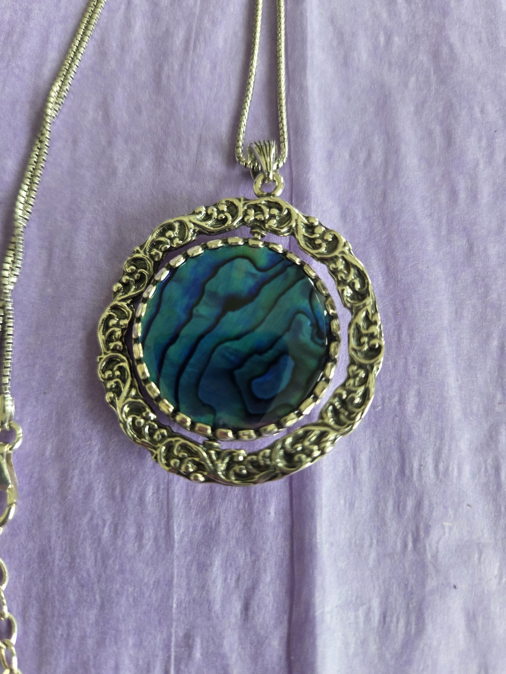 Silpada Silver Filigree Pendant Necklace with Blue-Green Abalone/MoP Shell